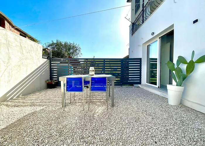 La Corte Di Nonna Gina * Тортоли