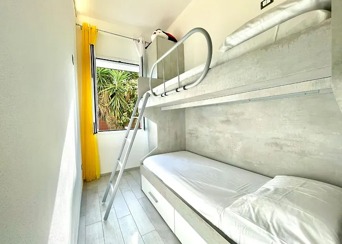 La Corte Di Nonna Gina * Тортоли